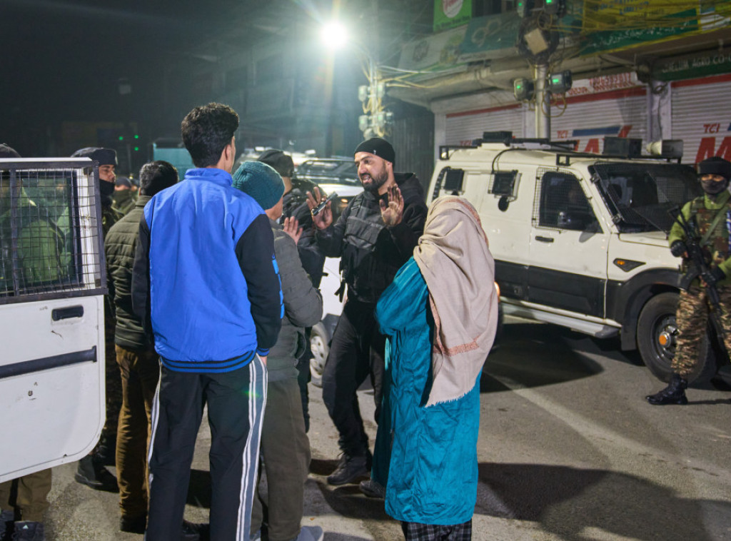 Devet osoba poginulo u eksploziji u policijskoj stanici u Novgamu u Indiji
