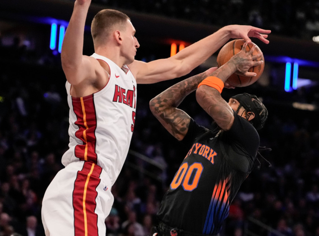 Srpski košarkaš Nikola Jović postigao tri poena u porazu Majamija u NBA Kupu
