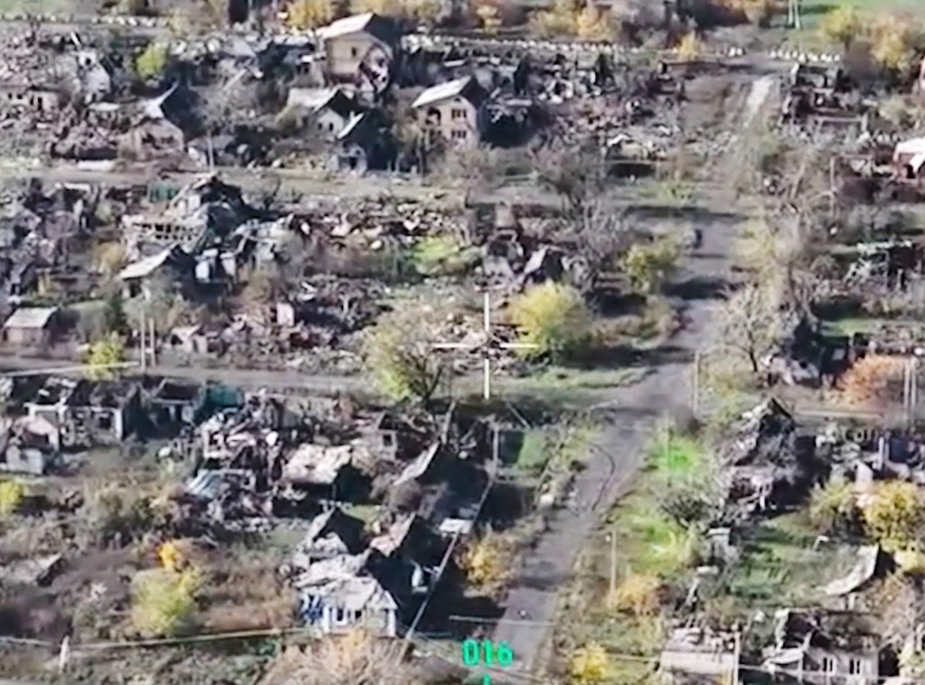 Sedam osoba među kojima i dete poginulo u napadu drona na Donjeck