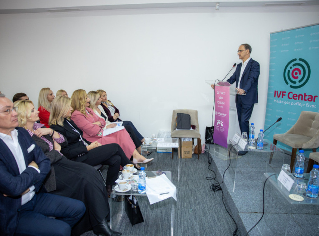 Premijer Macut: Tema infertiliteta od visokog značaja za svako društvo