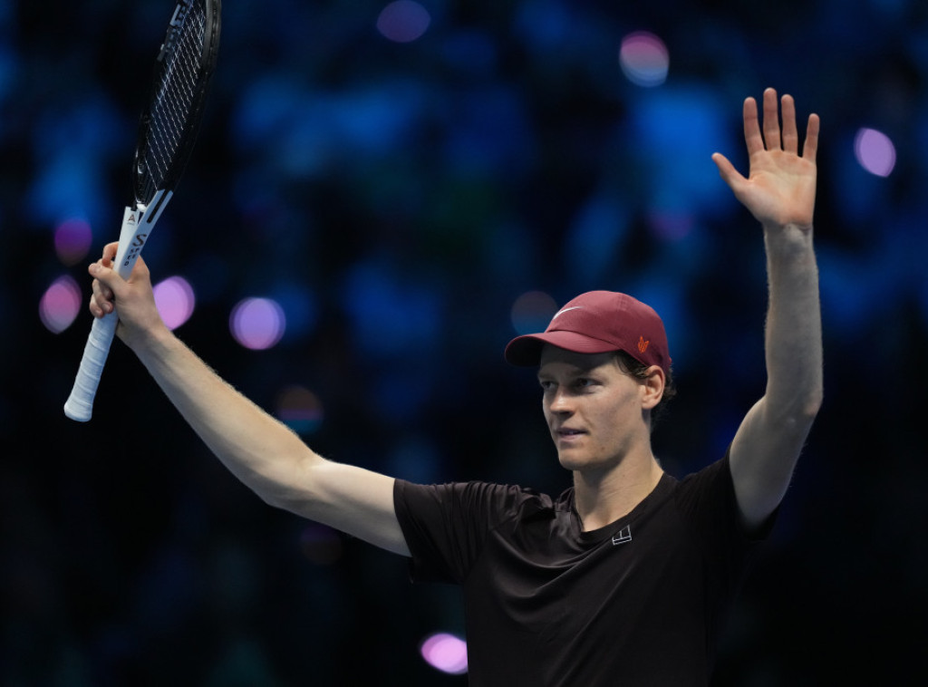 Italijanski teniser Janik Siner plasirao se u finale završnog mastersa u Torinu