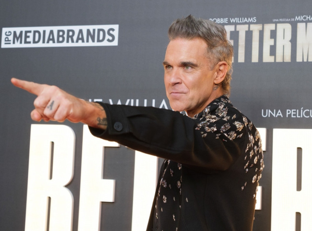 Robi Vilijams tvrdi da gubi vid zbog injekcija za mršavljenje