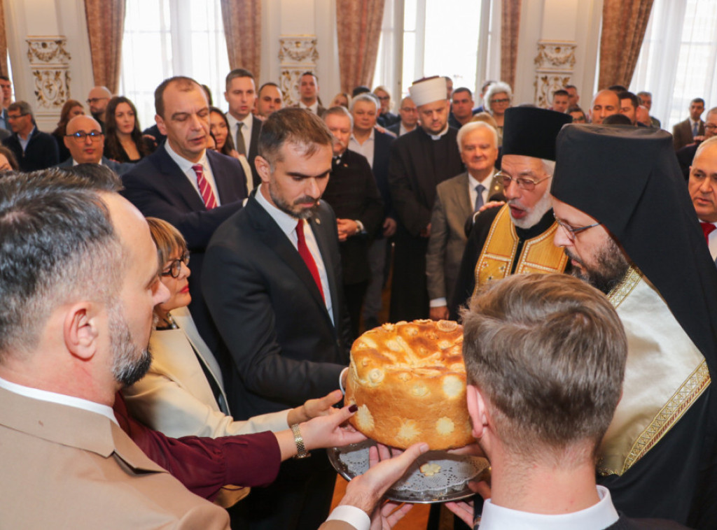 Obeležena slava Grada Novog Sada, Žarko Mićin: Neka se oseti duh sabornosti i zajedništva