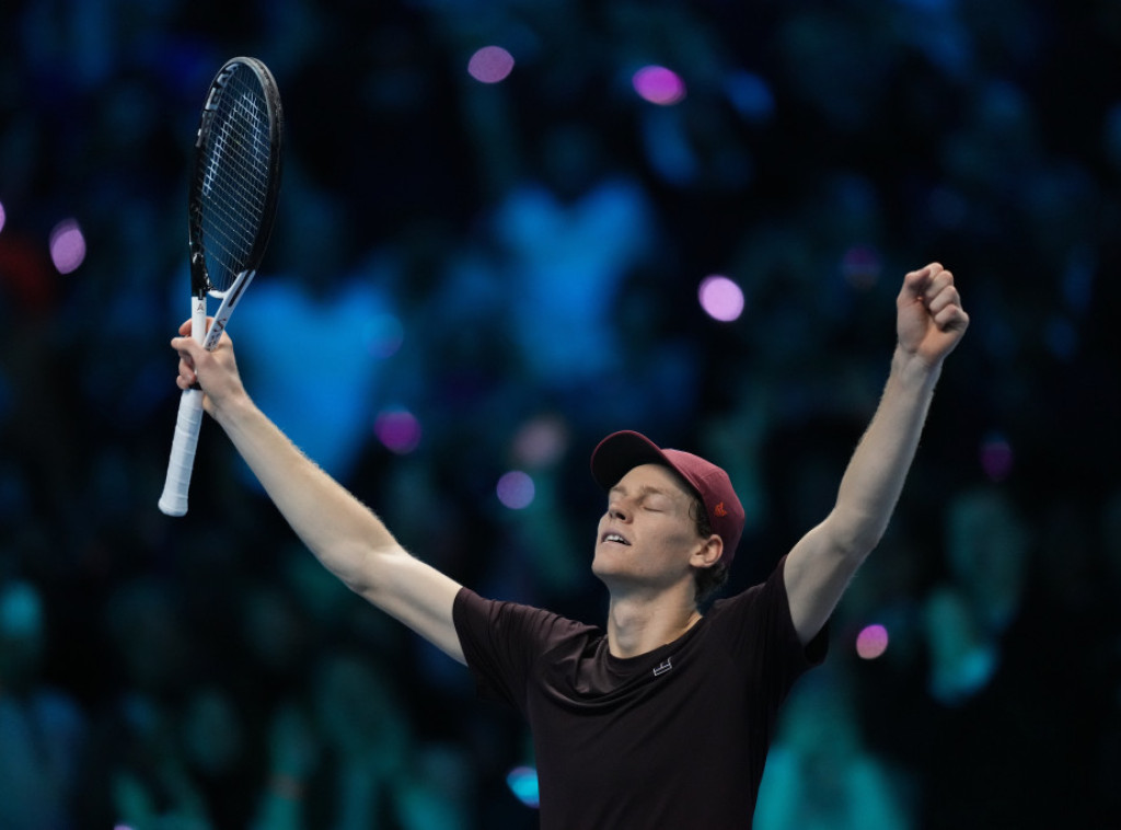 Siner posle velike borbe pobedio Alkaraza i osvojio završni Masters u Torinu