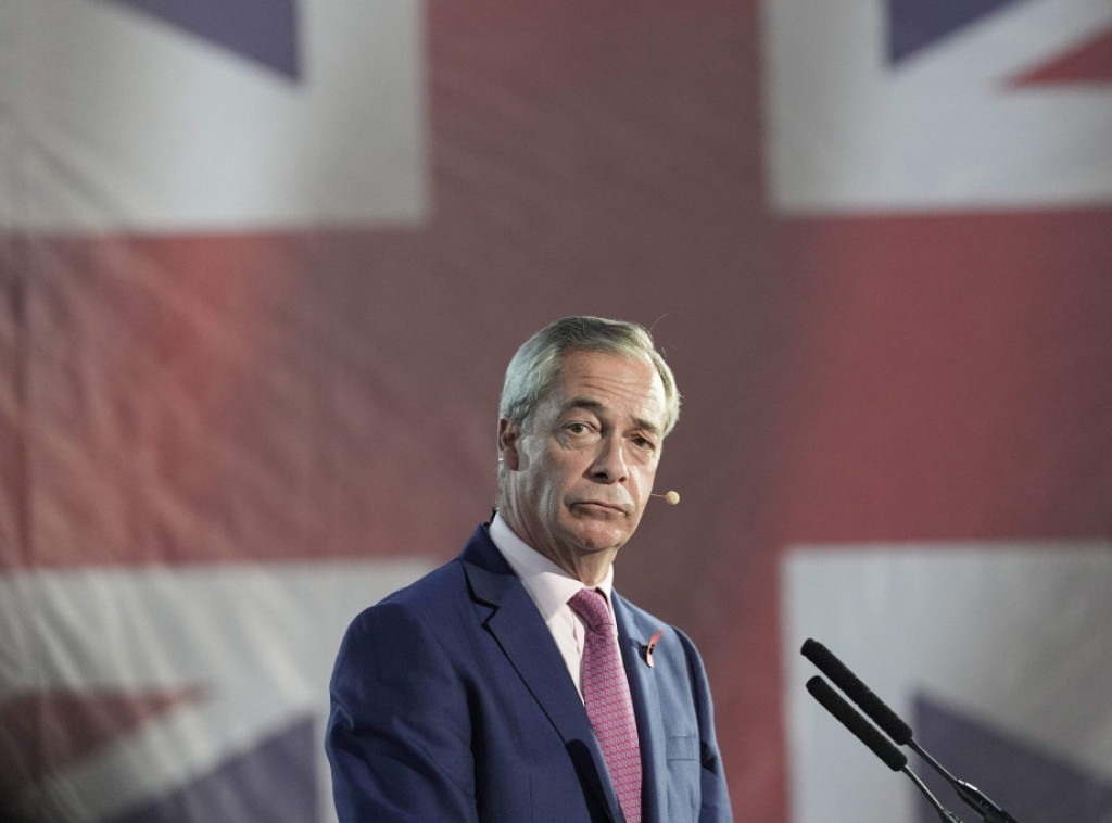 Faraž: Reform UK bi ukinuo licencu BBC i ograničio njegov rad