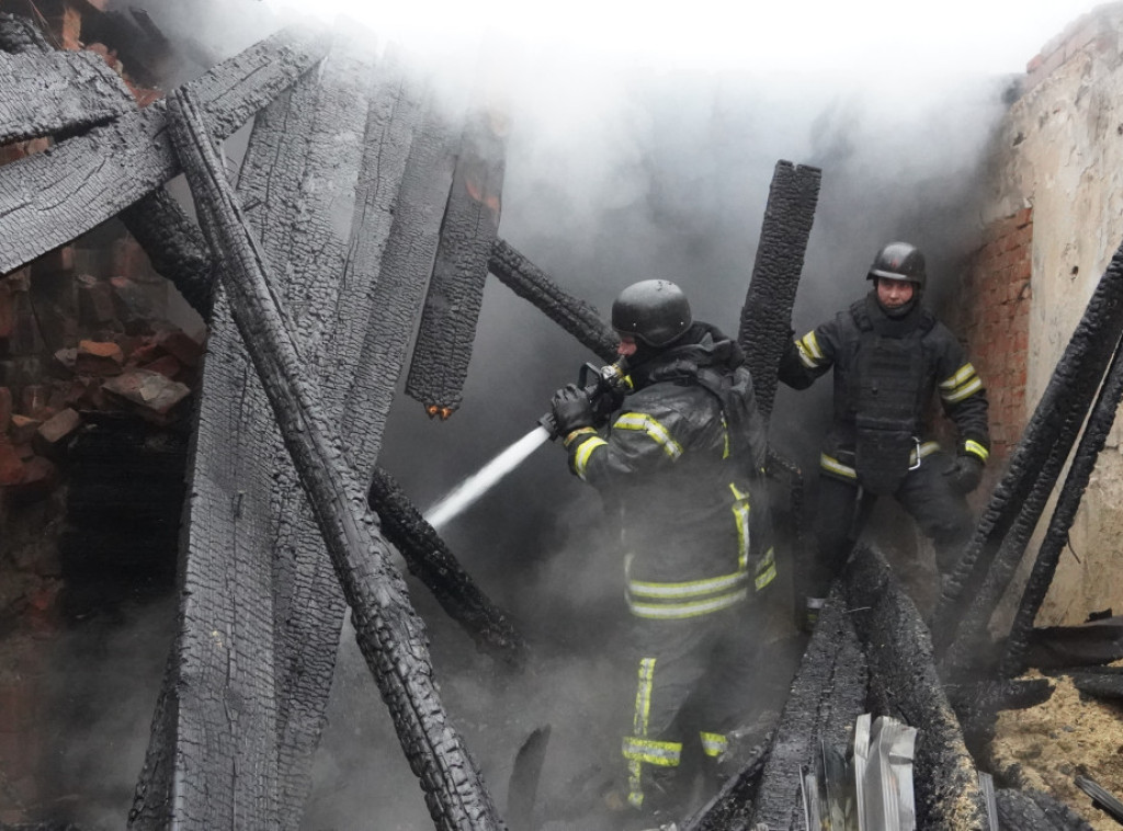 Jedna osoba povređena u ruskom napadu na Odesu, izbili požari na energetskim objektima