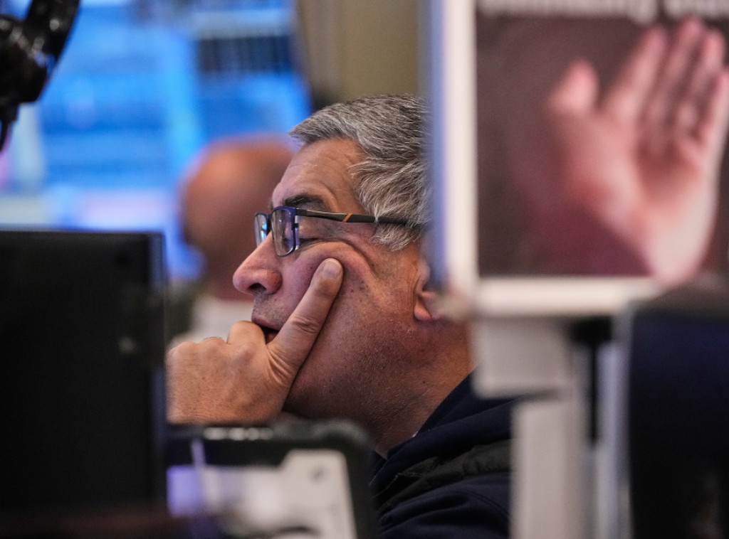 Evropski indeksi u blagom porastu, pad cena nafte, zlato i dalje iznad 4.000 dolara po unci