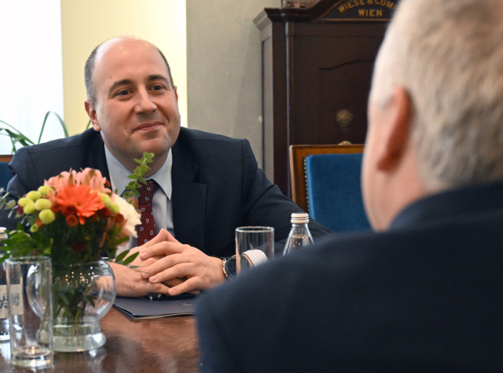 Kozarev, Swiss MP discuss regional, global challenges