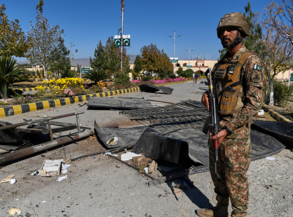 Pakistanske snage ubile 15 militanata u racijama na skrovišta