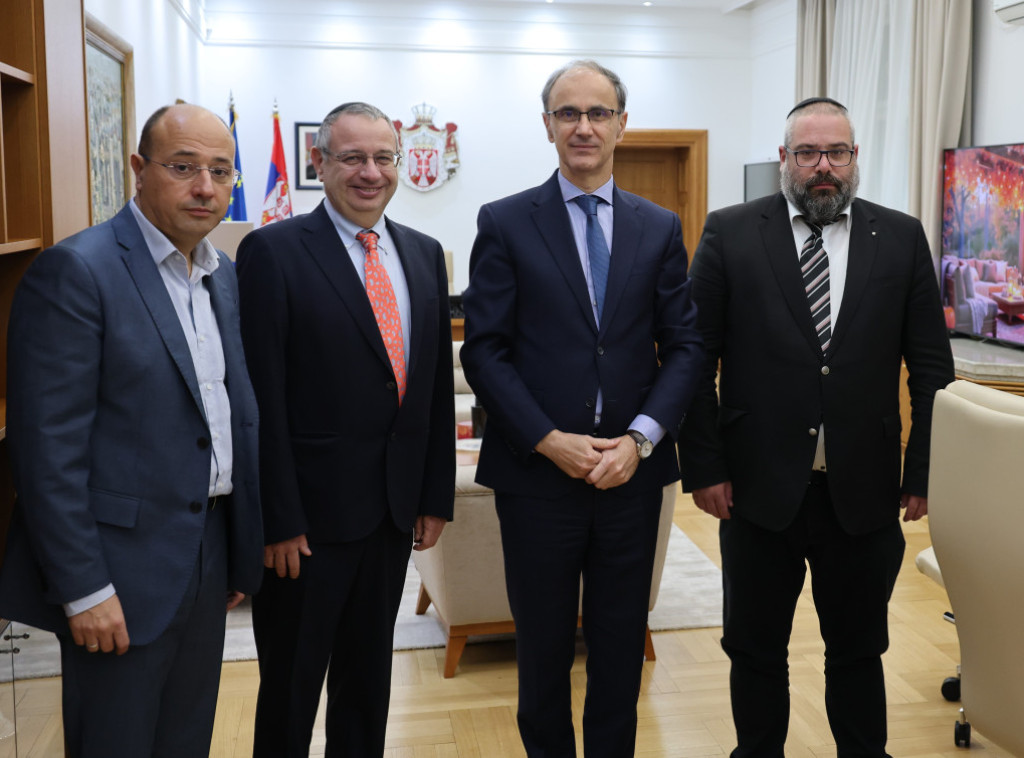 Macut, chief rabbi discuss issues of common interest