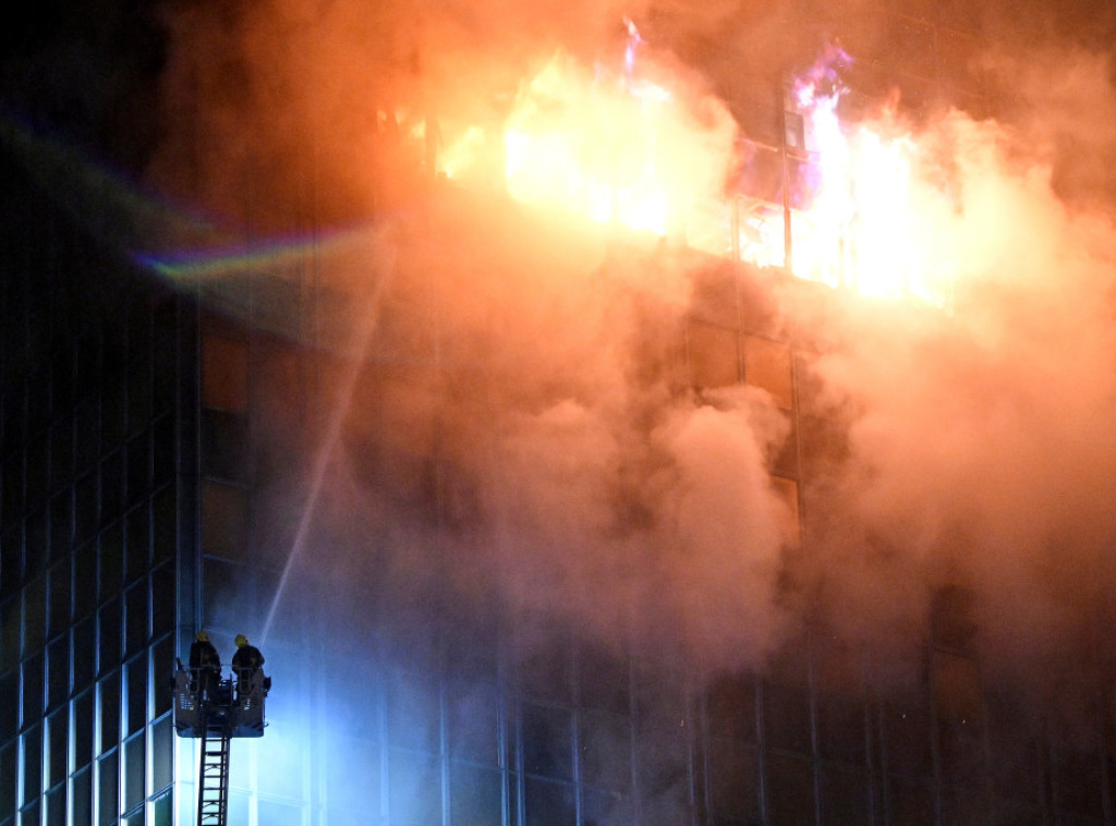 Požar zahvatio Teatar San Karlo u Napulju, nekoliko osoba povređeno