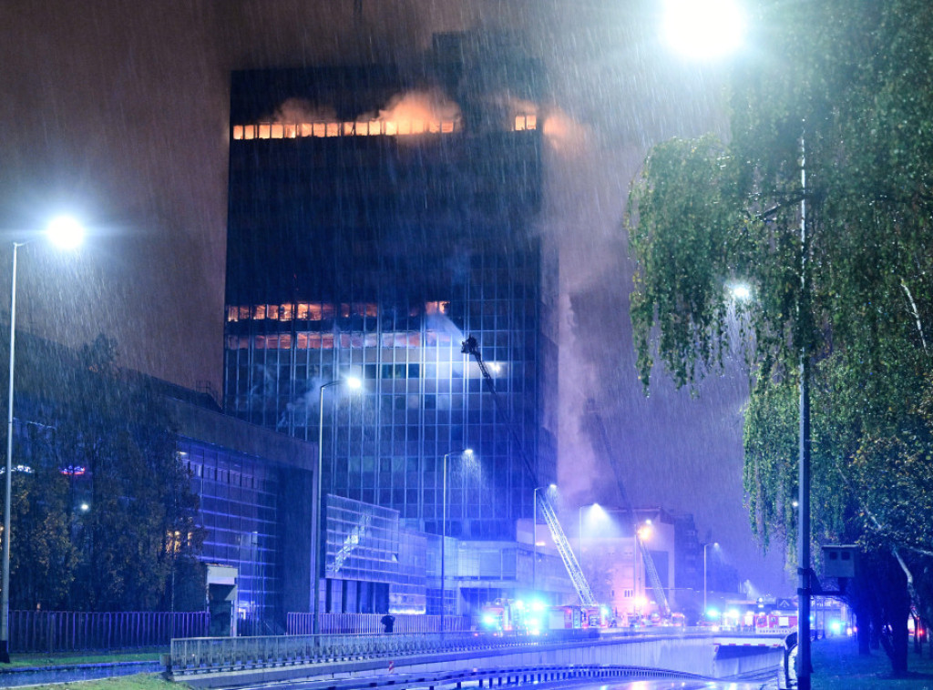 Policija: Uviđaj o požaru u zgradi Vjesnika kada se budu stekli uslovi