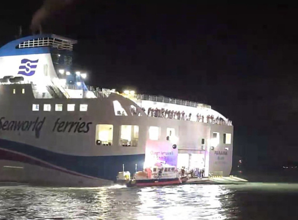 Trajekt sa 267 putnika se nasukao na stenovito ostrvo u Južnoj Koreji