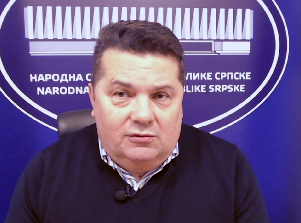 Nenad Stevandić čestitao Vučiću i Vučeviću izbornu pobedu SNS
