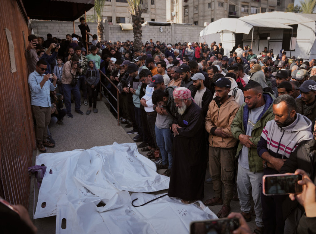 Četiri osobe poginule, 18 ranjeno u izraelskim udarima na jugu Gaze