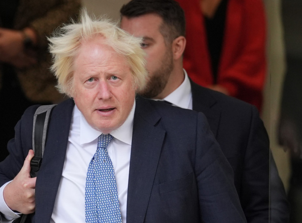 Džonsonova vlada kasnila u reakciji na COVID, 23.000 smrti moglo da se izbegne