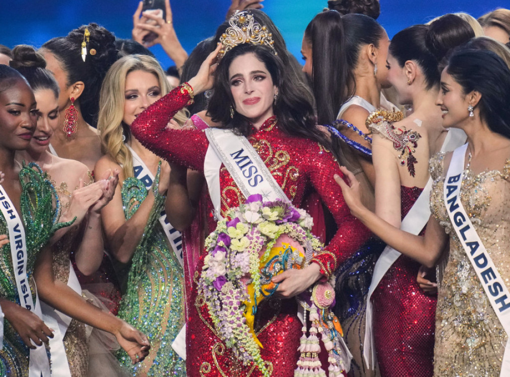 Meksikanka Fatima Boš nova Mis Univerzum