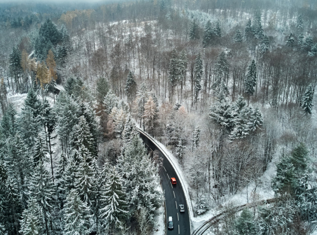 Španija: Zbog snega na snazi narandžasti meteo-alarm u šest regiona