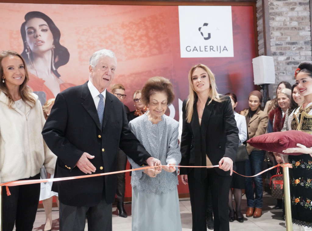 Otvoren dvodnevni dobrotvorni Božićni bazar Fondacije Princeze Katarine u Galeriji