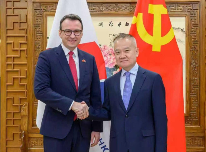 Petar Petković u Pekingu razgovarao sa visokim zvaničnikom Komunističke partije Kine Liu Haisingom