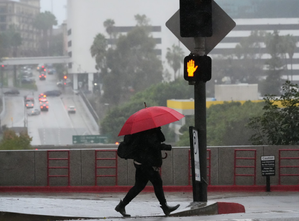 U delovima Los Anđelesa izdato upozorenje na bujične poplave