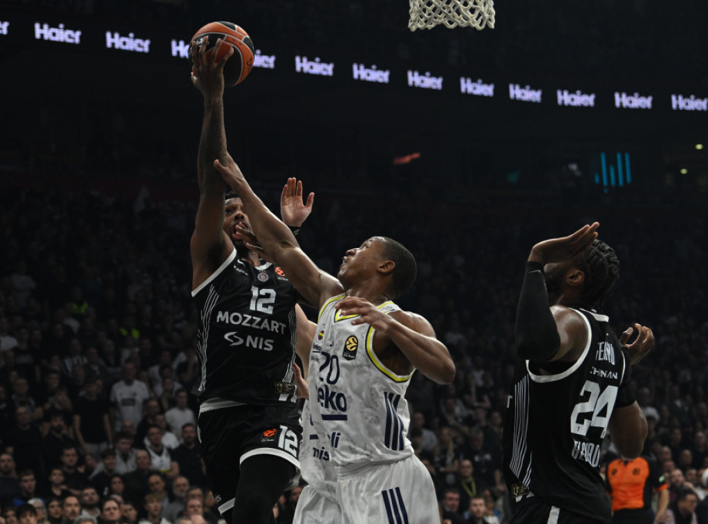 Košarkaši Partizana poraženi kod kuće od Fenerbahčea