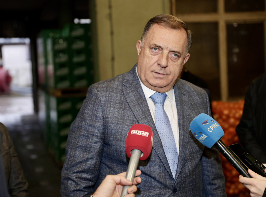 Dodik: Sutrašnji izbori važni su da bi se održao kontinuitet i stabilnost Republike Srpske