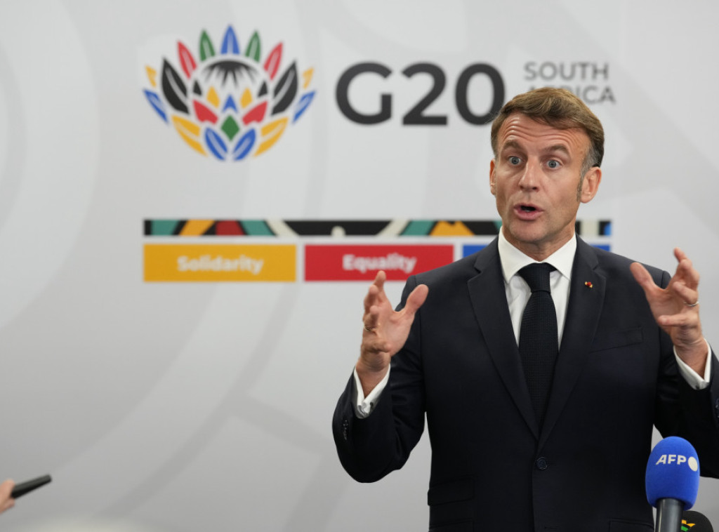 Makron: Predlog mirovnog sporazuma o Ukrajini treba ponovo razmotriti; Starmer: Fokus je sada na sastanku u Ženevi