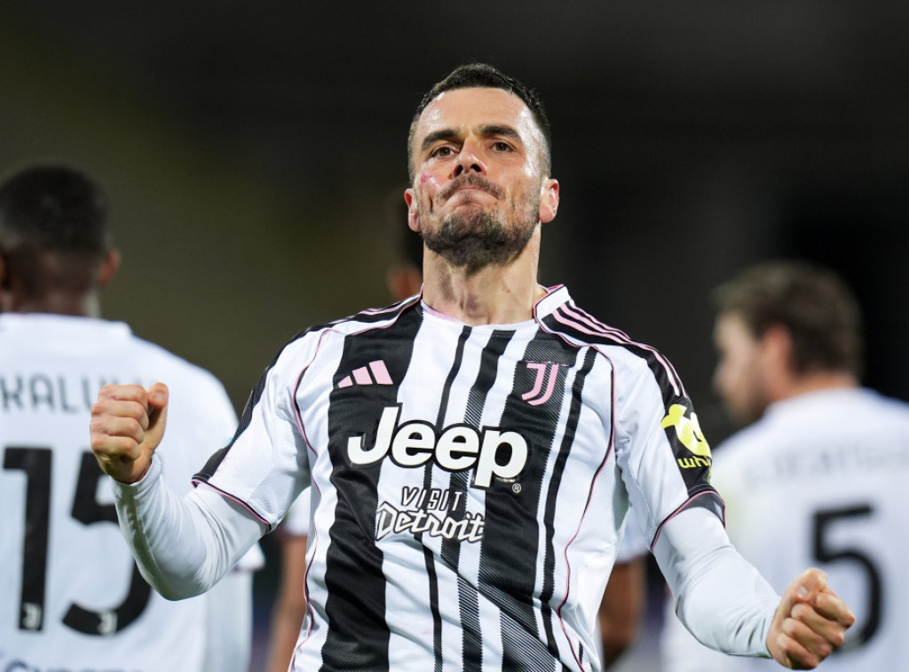 Remi Fiorentine i Juventusa, Kostić strelac, navijači "ljubičastih" vređali Vlahovića