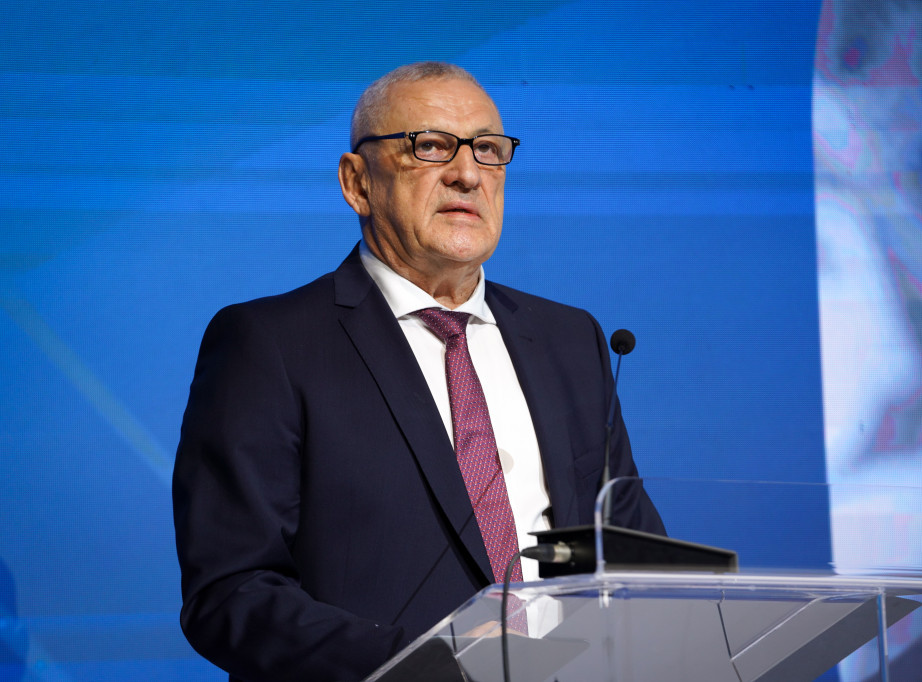 Ministar Balint u zvaničnoj poseti Ujedinjenim Arapskim Emiratima