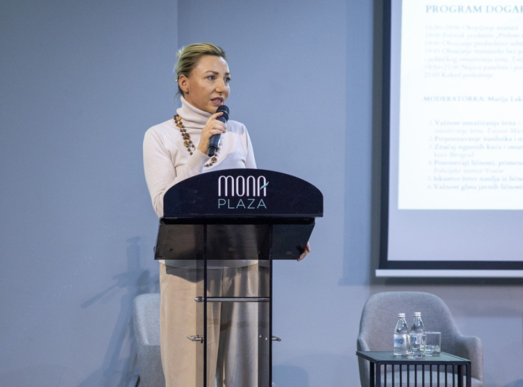 Ministarka Macura prisustvovala umetničkoj predstavi "Prelom tišine"