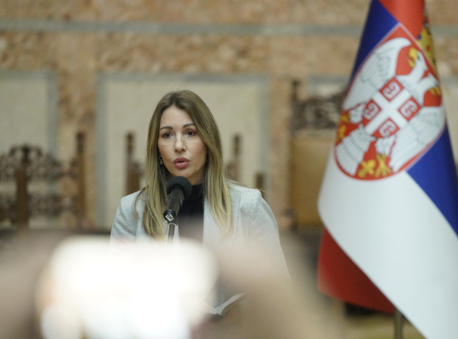 Đedović Handanović sa naftašima: Prioritet da se obezbedi snabdevanje domaćeg tržišta derivatima