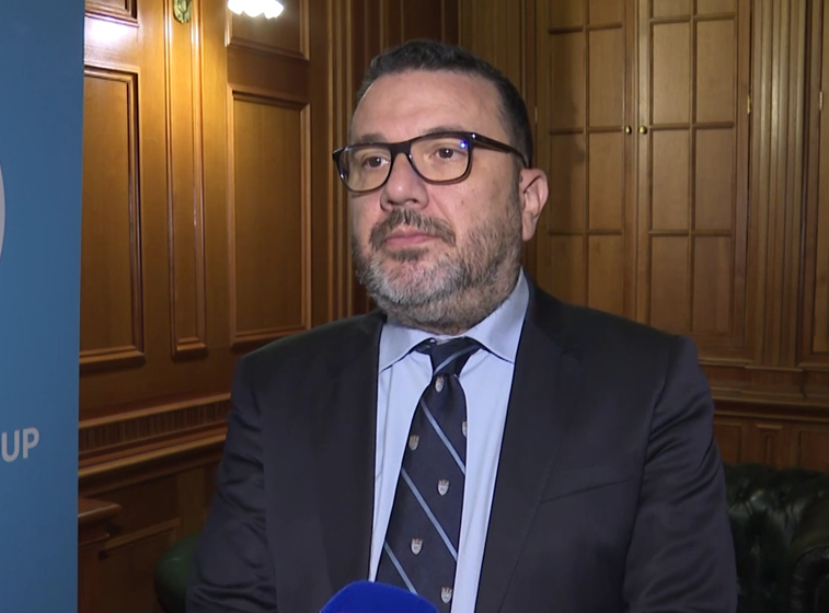 Lazar Šestović:Ugovor MOL-a i Gaspromnjefta za NIS ključni deo energetske jednačine za SRB