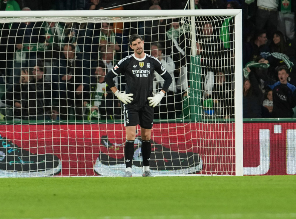 Golman Reala Tibo Kurtoa propušta meč protiv Olimpijakosa u Ligi šampiona