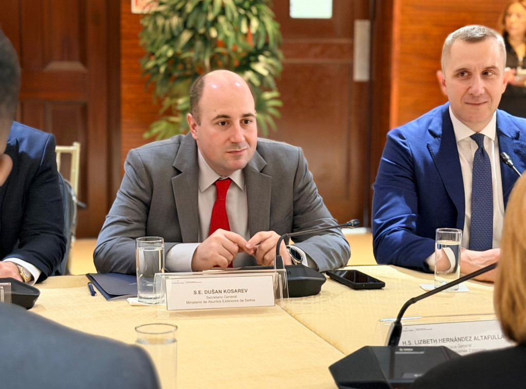Kozarev svečano otvorio Počasni konzulat Srbije u Panama Sitiju
