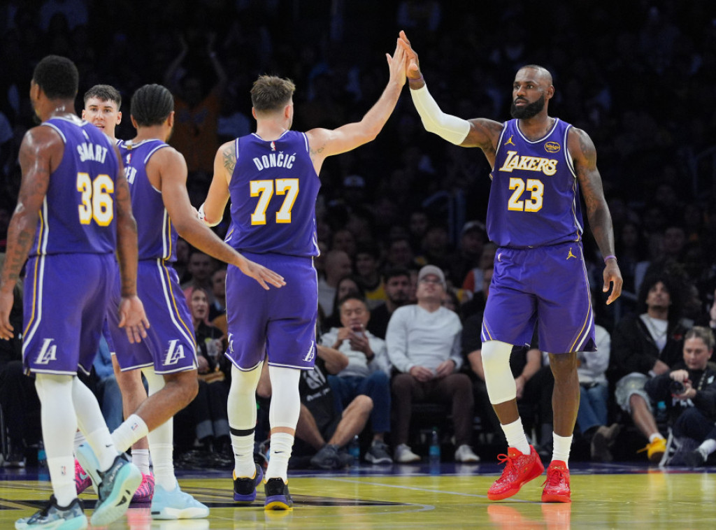 Košarkaši Lejkersa pobedili Kliperse, Vašington savladao Atlantu u NBA kupu