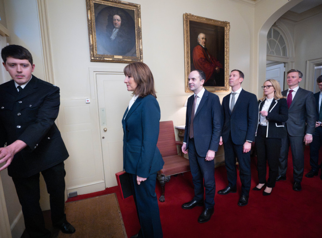 Rejčel Rivs predstavlja budžet Britanije za sledeću godinu, u fokusu zaduživanje