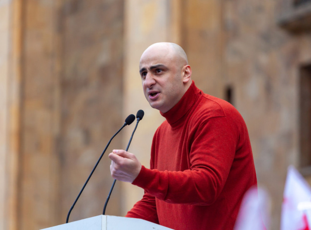 Lider gruzijske opozicije Nika Melija osuđen na zatvorsku kaznu jer je vodom prskao sudiju