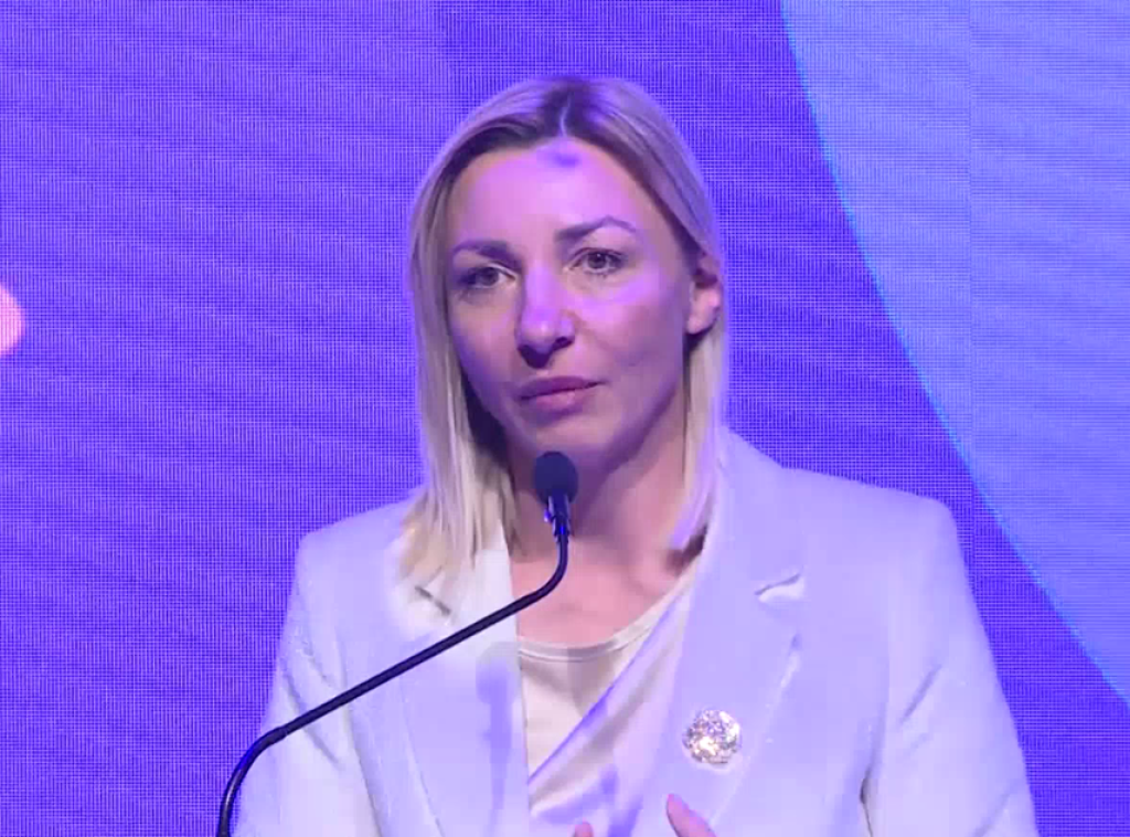 Grantovi za pet najinovativnijih preduzetnica; Macura: 30 odsto preduzetnika u Srbiji su žene