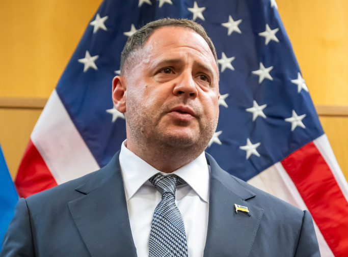 Andrij Jermak: Zelenski neće potpisati nikakav dokument o odricanju ukrajinske teritorije