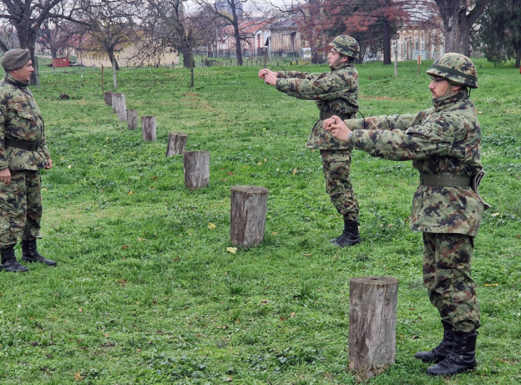 Vojnici septembarske generacije spremni za kolektivnu obuku