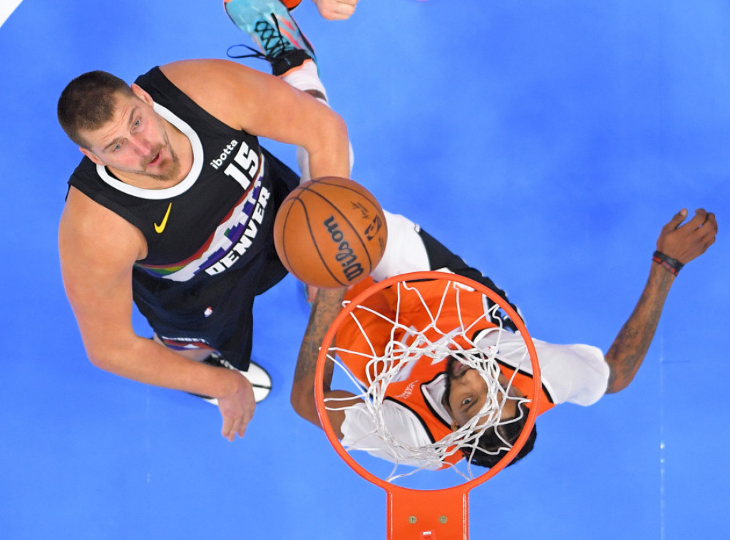 Lebron Džejms o Jokiću: Nisam igrao protiv kompletnijeg i dominantnijeg igrača