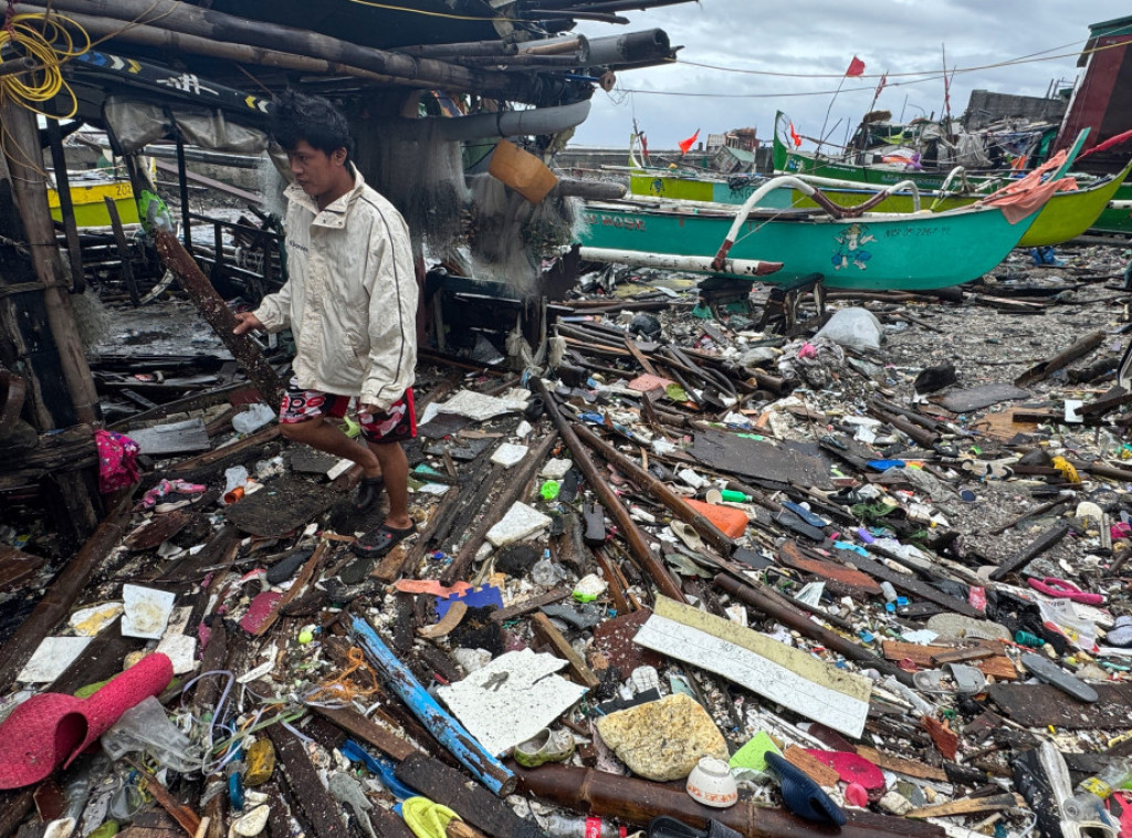 Jedna osoba poginula, tri nestale u Vijetnamu zbog tajfuna Koto