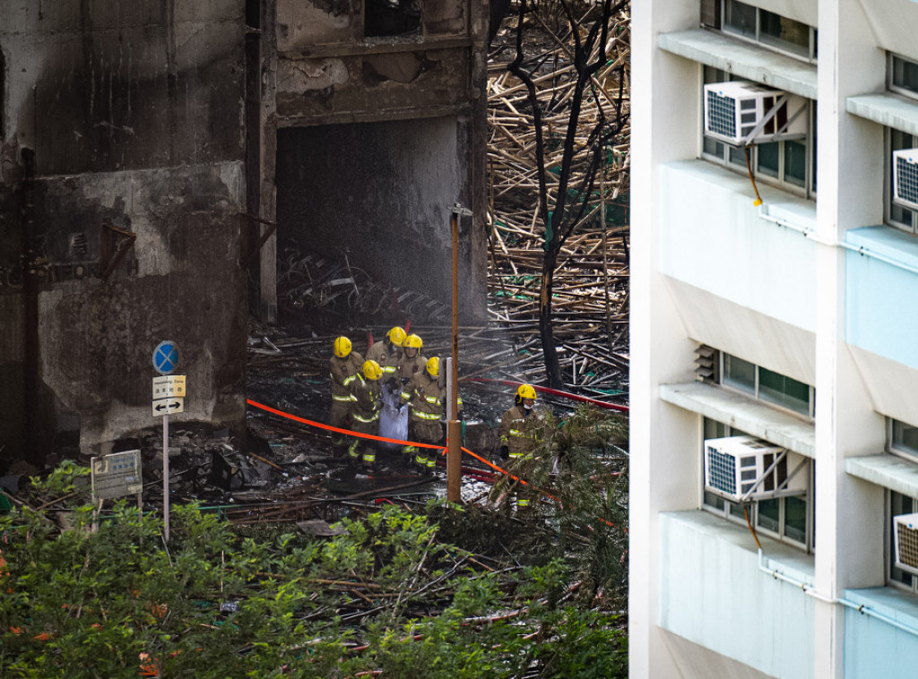 Broj nestalih u požaru u Hongkongu smanjen na 150, broj žrtava ostaje 128