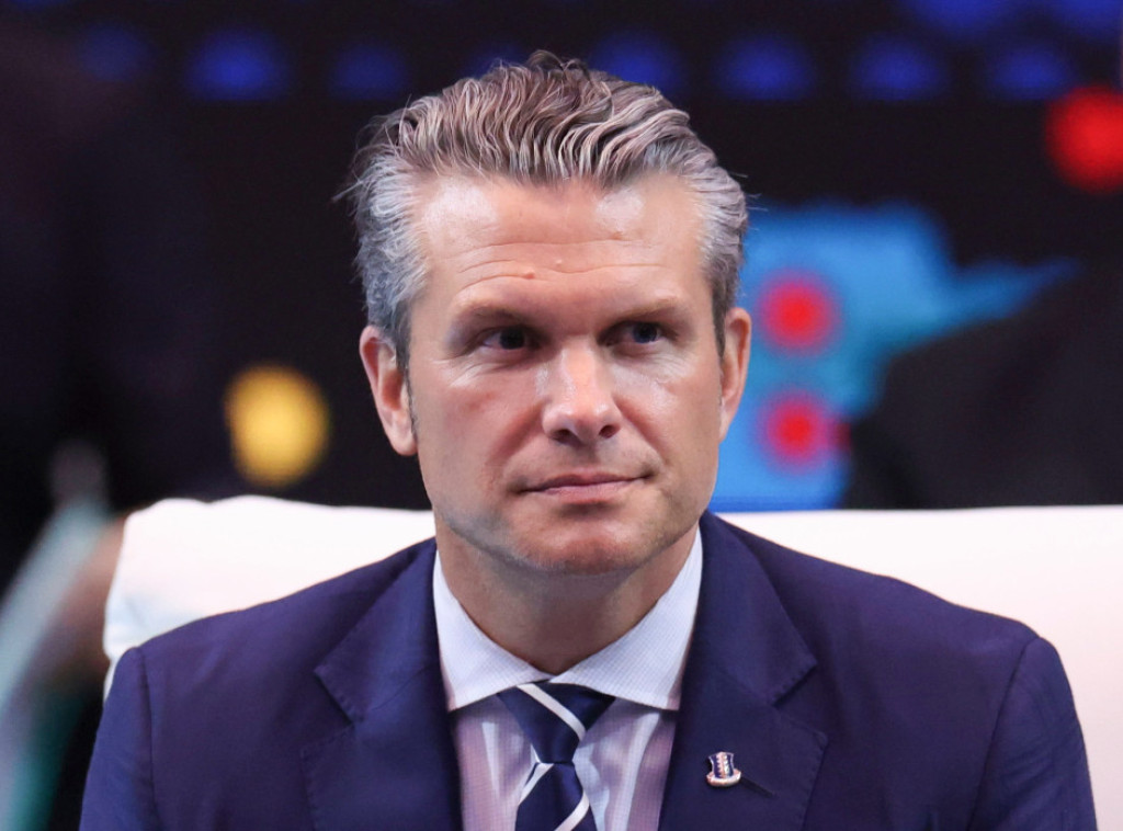 Pit Hegset o medijskim napisima o udarima na brodove sa drogom: Hoće da diskredituju