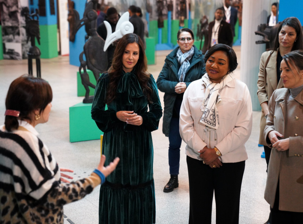 Tamara Vučić i supruga predsednika Demokratske Republike Kongo posetile Muzej afričke umetnosti