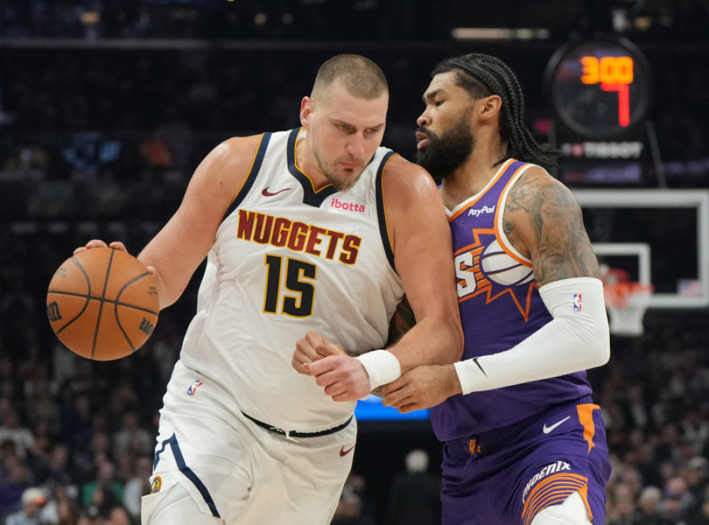 Košarkaši Denvera pobedili Finiks, Jokiću nedostajao skok za tripl-dabl