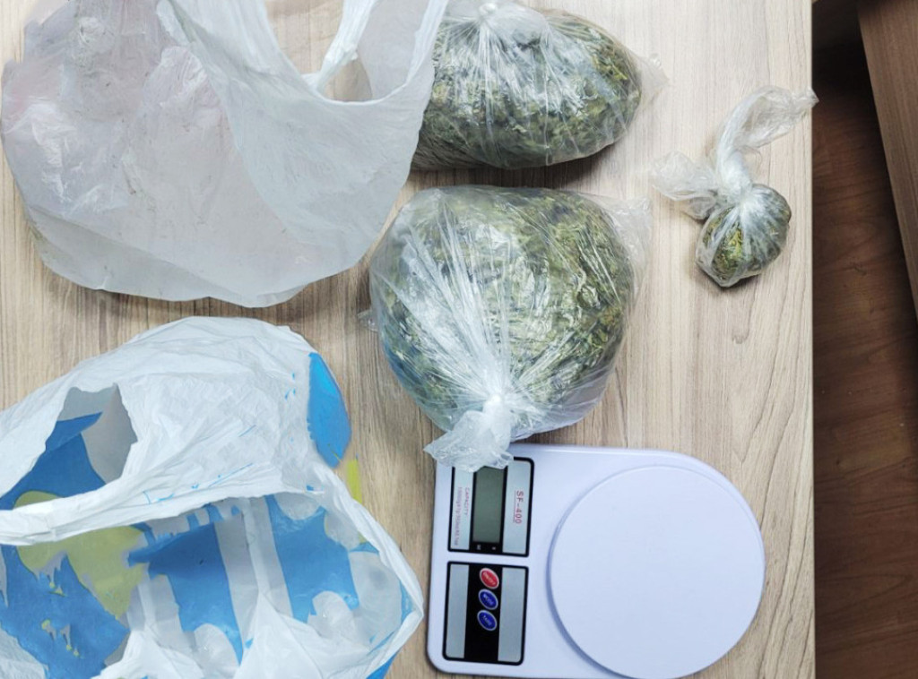 U Kraljevu uhapšen muškarac sa 400 grama kanabisa