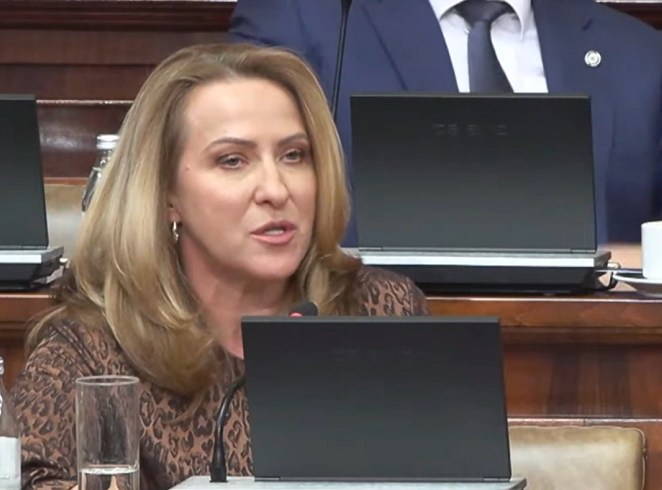 Snežana Paunović: Prosečna plata državnih službenika u oktobru iznosila 93.936 dinara