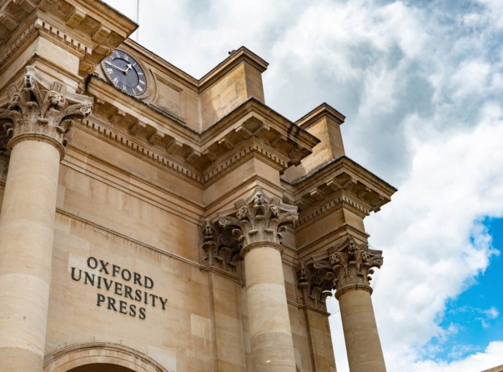 Oksford Pres proglasio izraz "mamac za bes" za reč godine